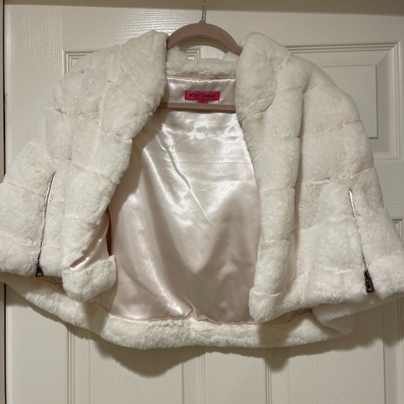 Jacket/Shawl from Betsey Johnson - Picture 2 of 5